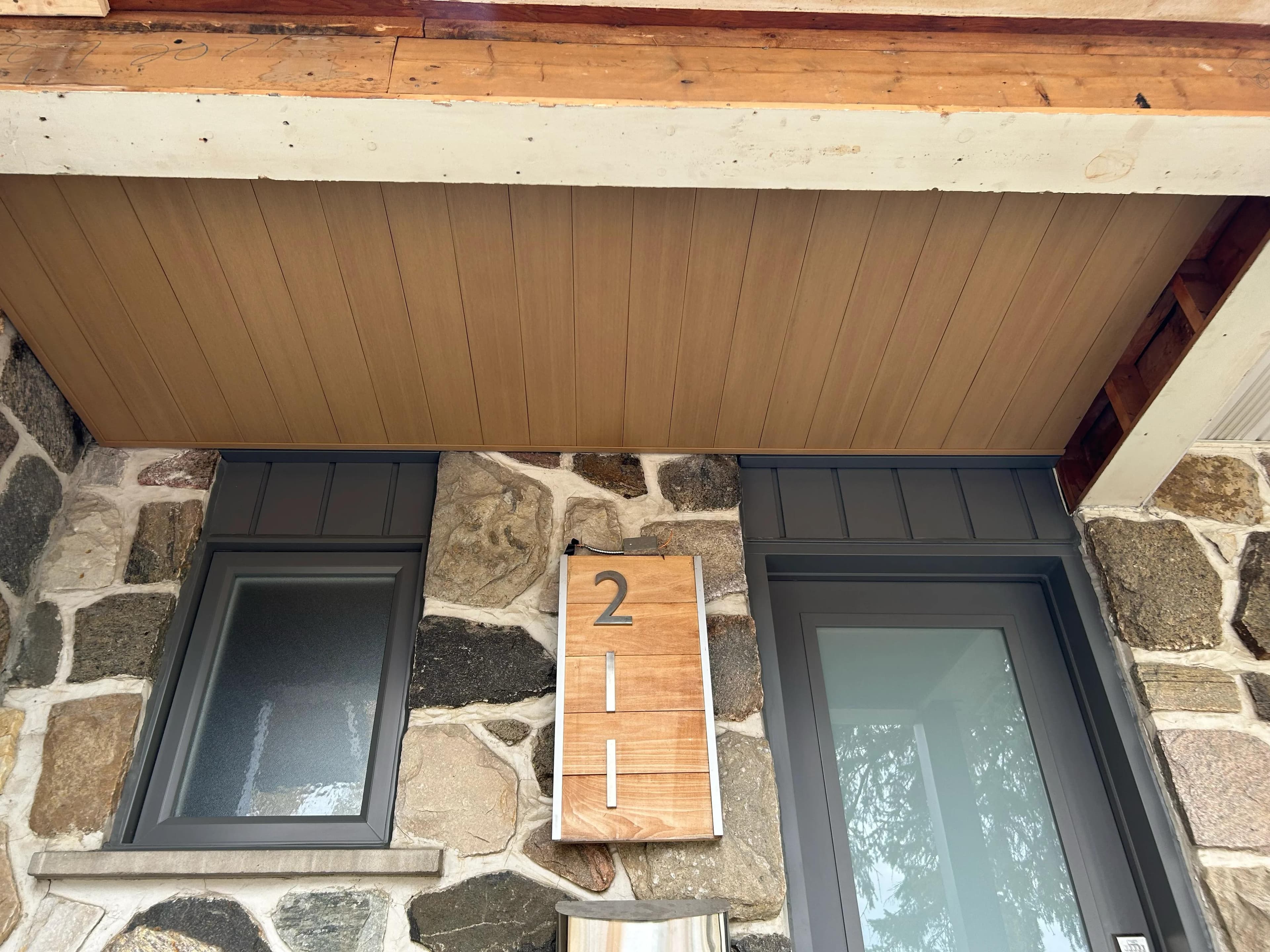 Finition de façade en composite et aluminium | Boucherville